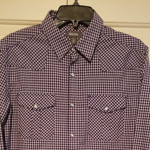 Long sleeve shirt like new.